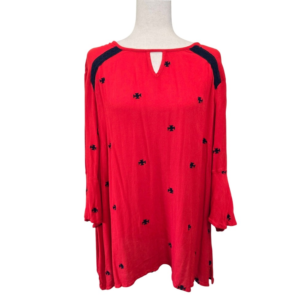 Catherines Womens 2X Red Embroidered Long Bell Sleeve Keyhole Rayon Tunic Top - Picture 3 of 6
